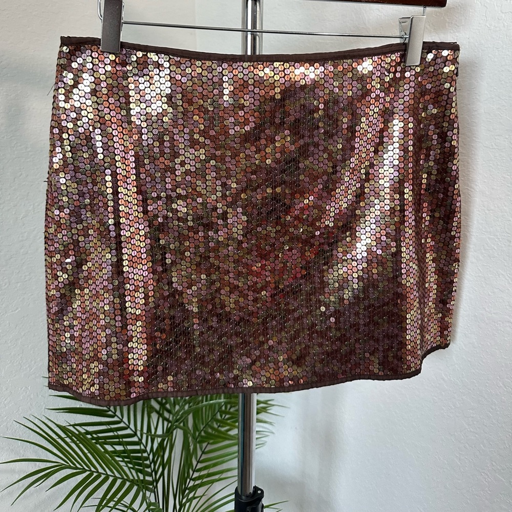 Express Rose Gold Sequin Mini Skirt - Picture 3 of 6